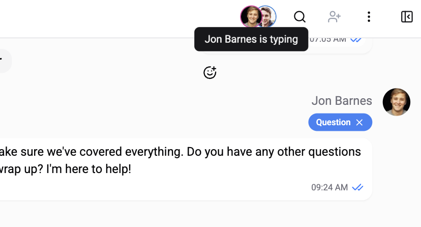 Chat header with multiple operator avatars stacked